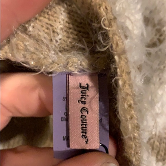 Juicy Couture cowl scarf. Like new. 💕 - Picture 3 of 4